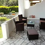 To Pithari Apartment Skyros