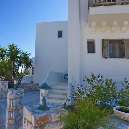 To Pithari * Skyros