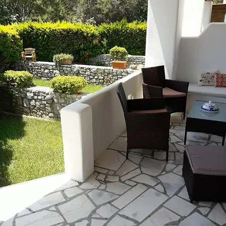 To Pithari Lägenhet *