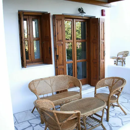 Apartment To Pithari Skyros