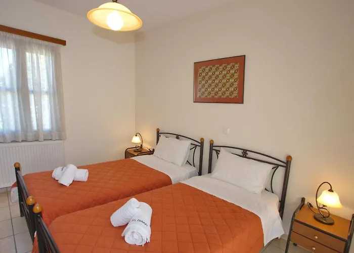 To Pithari Apartment Skyros