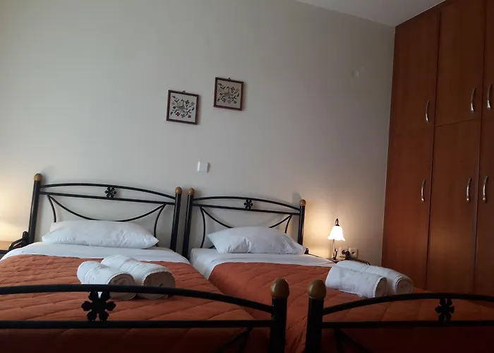 To Pithari Apartment Skyros