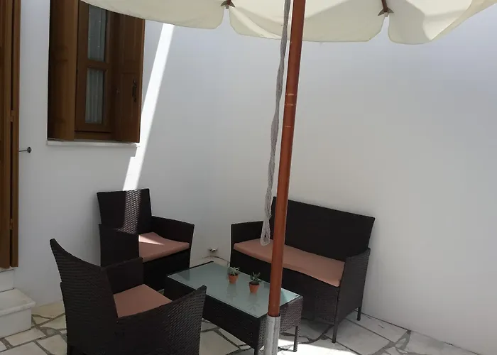 To Pithari Apartment *