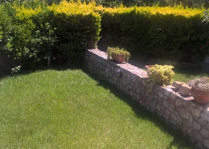 Apartment To Pithari *