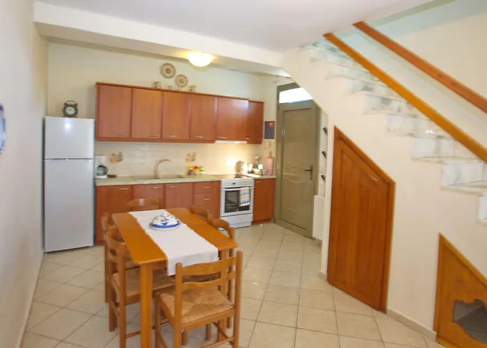 Apartment To Pithari *