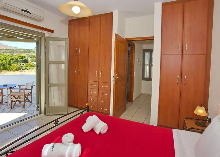 Apartment To Pithari *