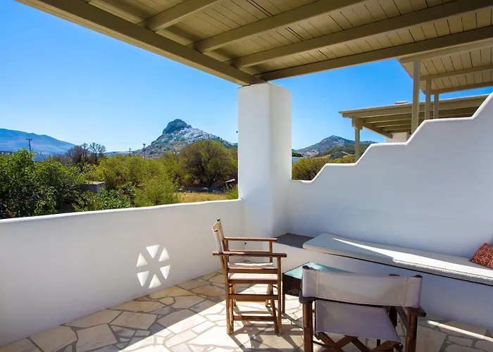 Apartment To Pithari *