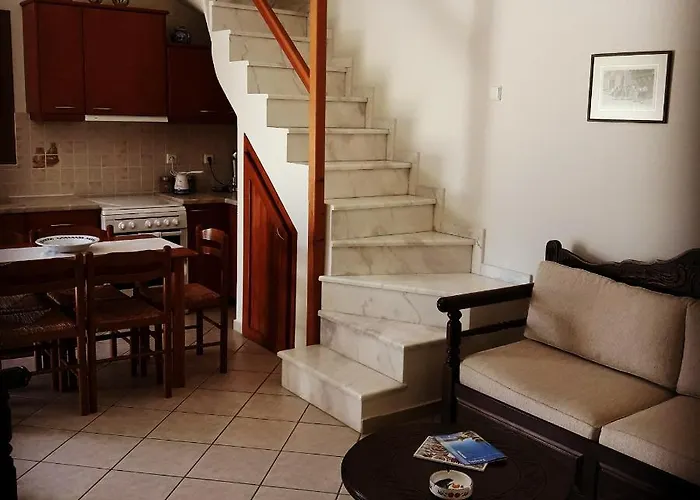 Apartment To Pithari *