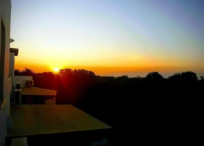 Apartment To Pithari *